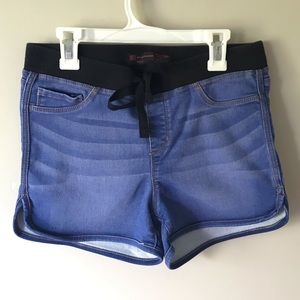 EUC No Boundaries Jean shorts